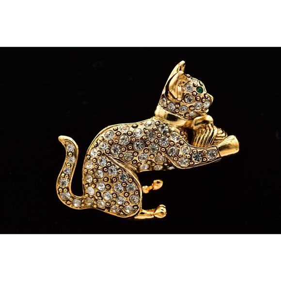 Vintage Cat Brooch Pin Pave Rhinestone Crystal Gold Tone Shiny 1980s BinBG - Picture 1 of 12